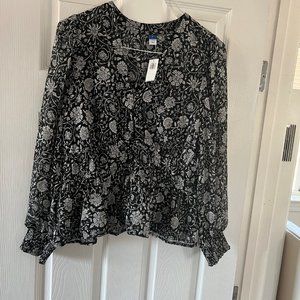 Old Navy Puff Sleeve Floral Print Smocked Tie-Front Blouse. Brand New. Size L